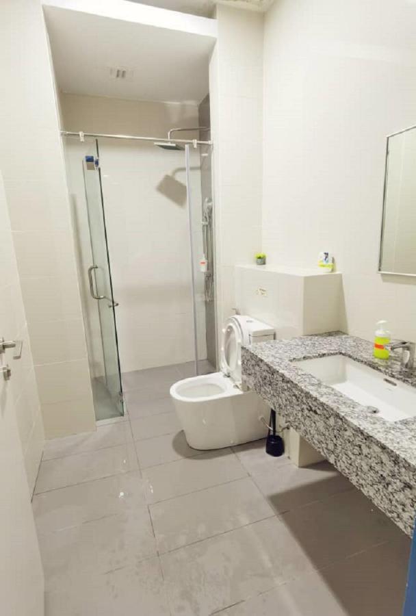 The Azure Residences 3A Paradigm Mall Pj 83A By Warm Home เปอตาลิงจายา ภายนอก รูปภาพ